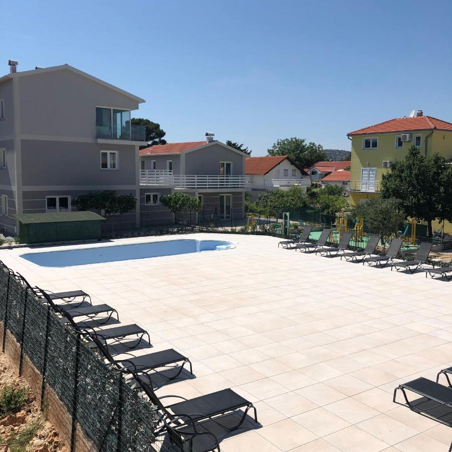 Lipovac Resort Ficus Bilice Ngoại thất bức ảnh
