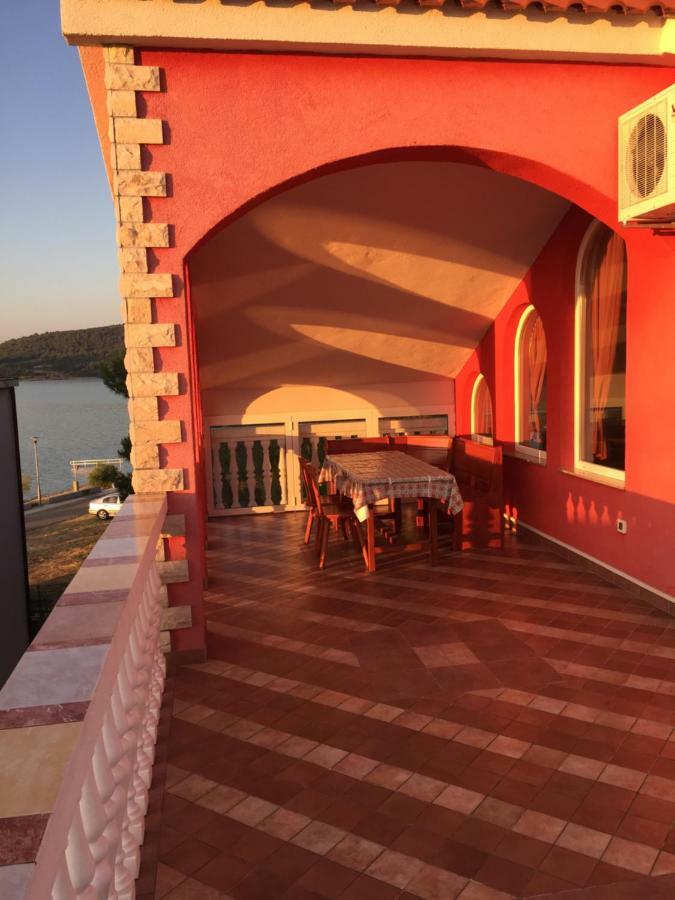 Lipovac Resort Ficus Bilice Ngoại thất bức ảnh